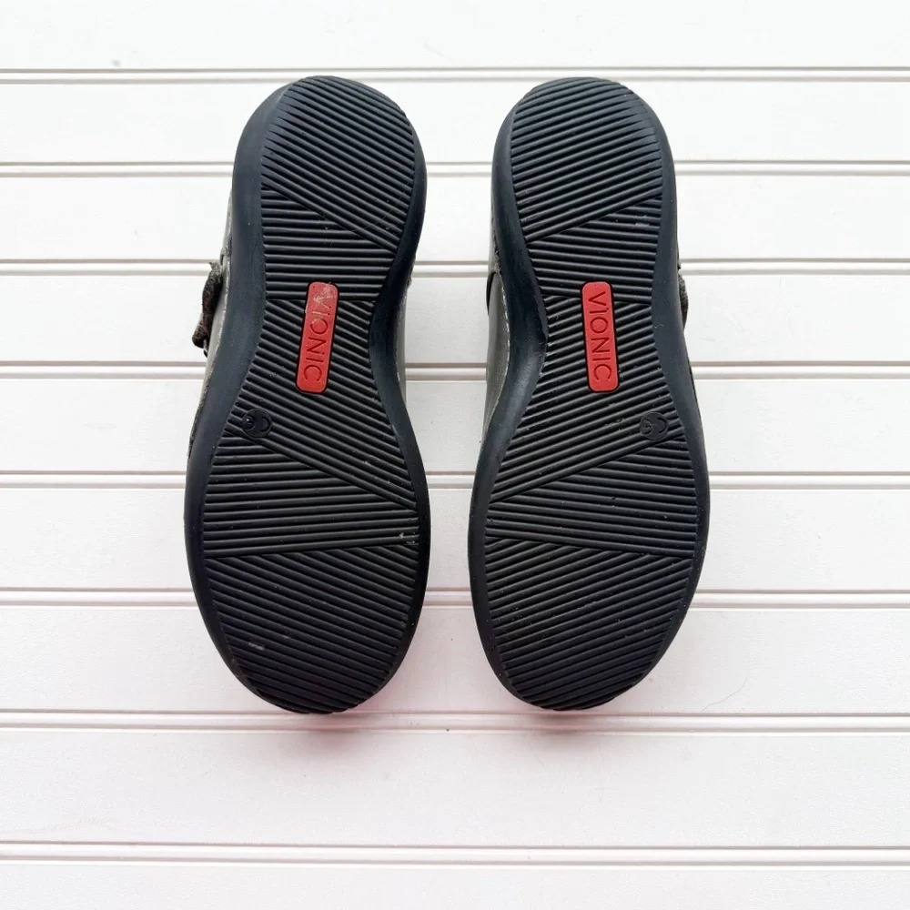 Vionic Size 7 Judith Mary Jane Loafer Shoe